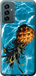 Чехол на Samsung Galaxy M23 M236B Ананас на воде