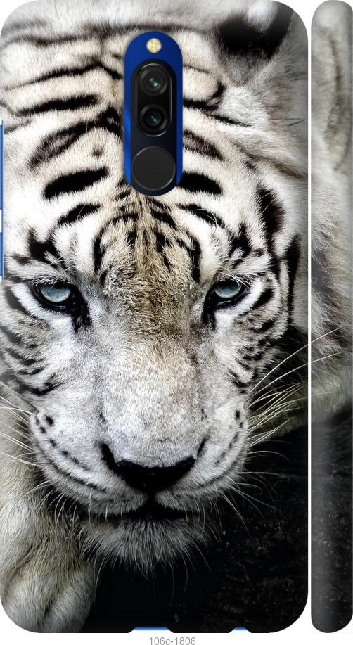 Чехол на Xiaomi Redmi 8 Грустный белый тигр