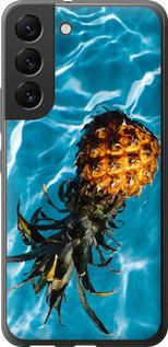 Чехол на Samsung Galaxy S22 Ананас на воде